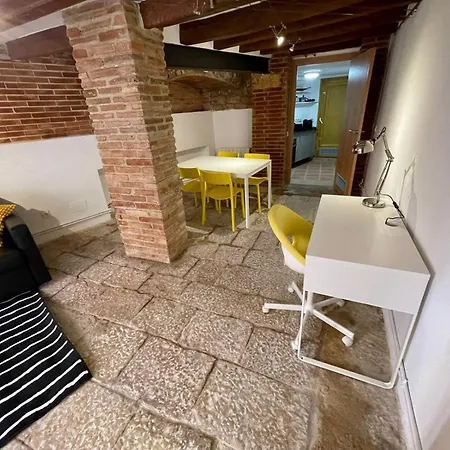 Daire Duplex Historico En Part Alta *