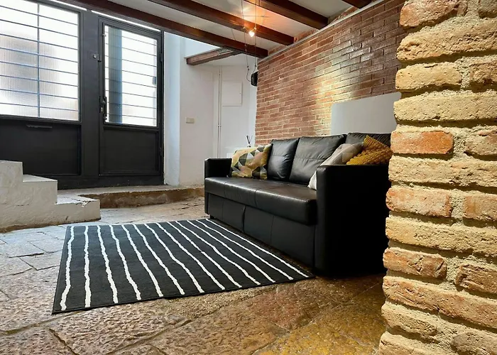 Daire Duplex Historico En Part Alta Tarragona